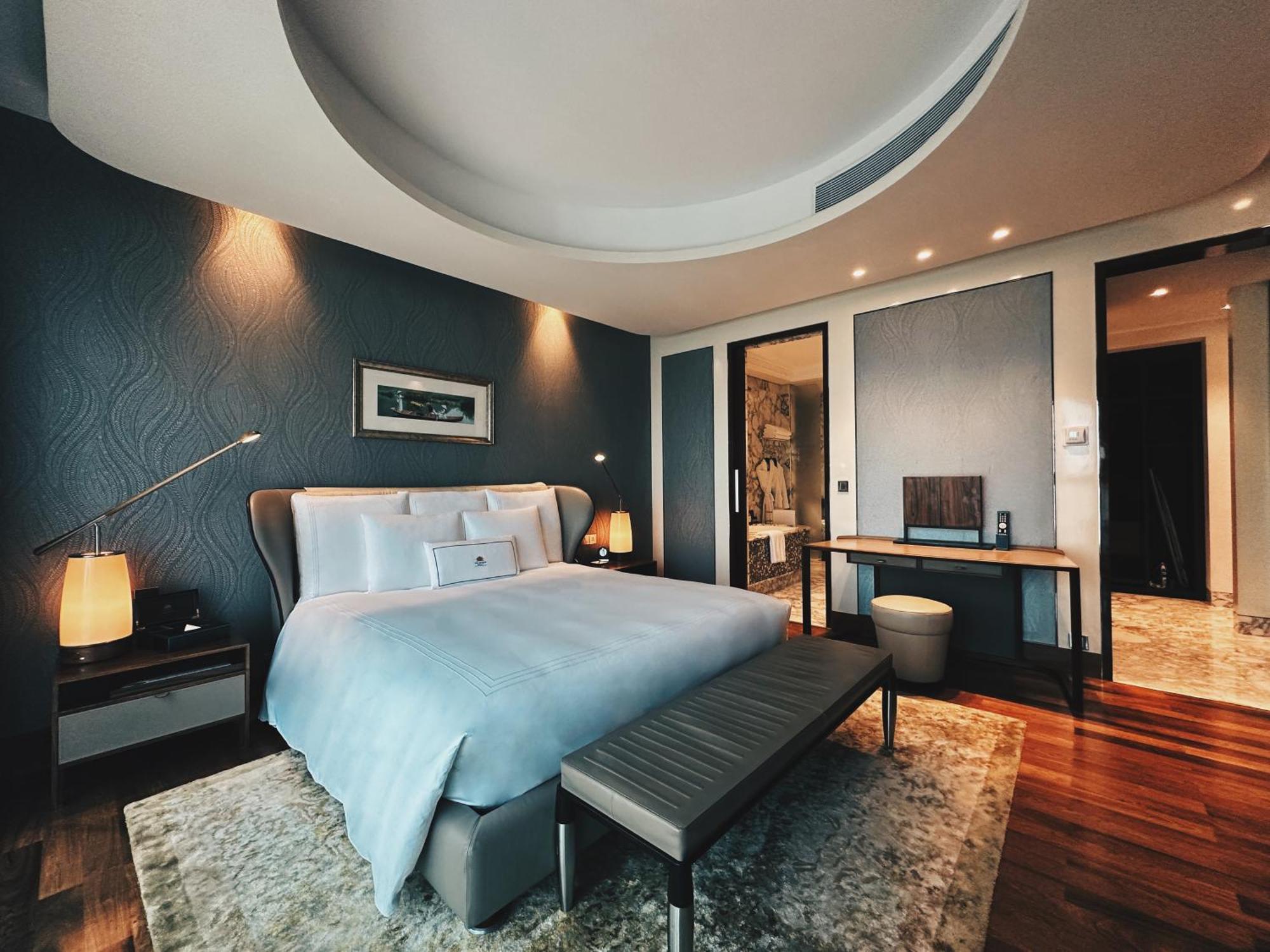 The Reverie Saigon 5* TP. Hồ Chí Minh
