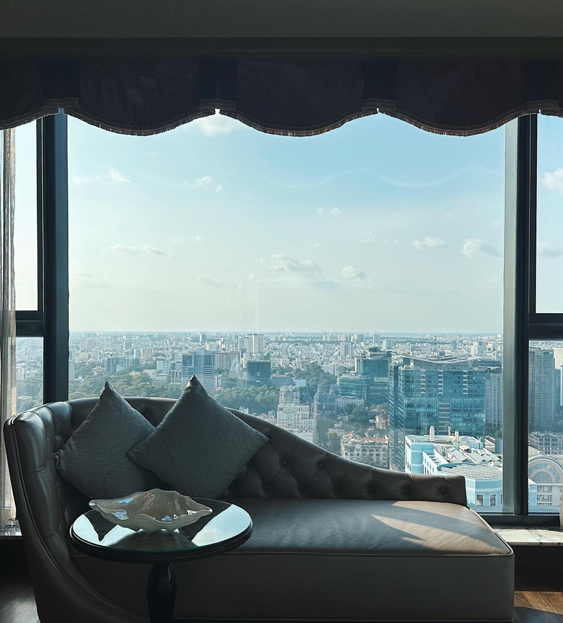 Khách sạn The Reverie Saigon 5*