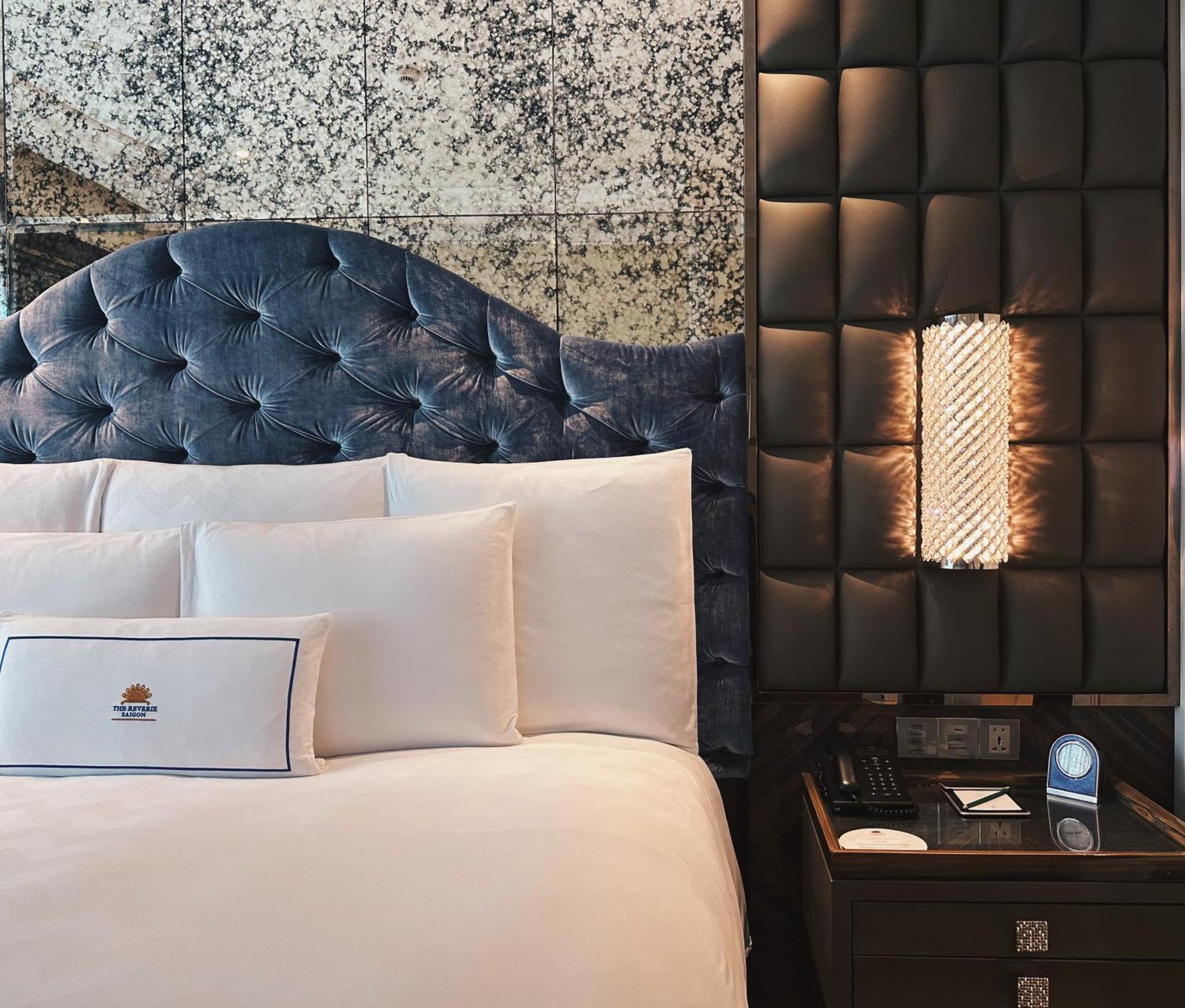 The Reverie Saigon Khách sạn 5*
