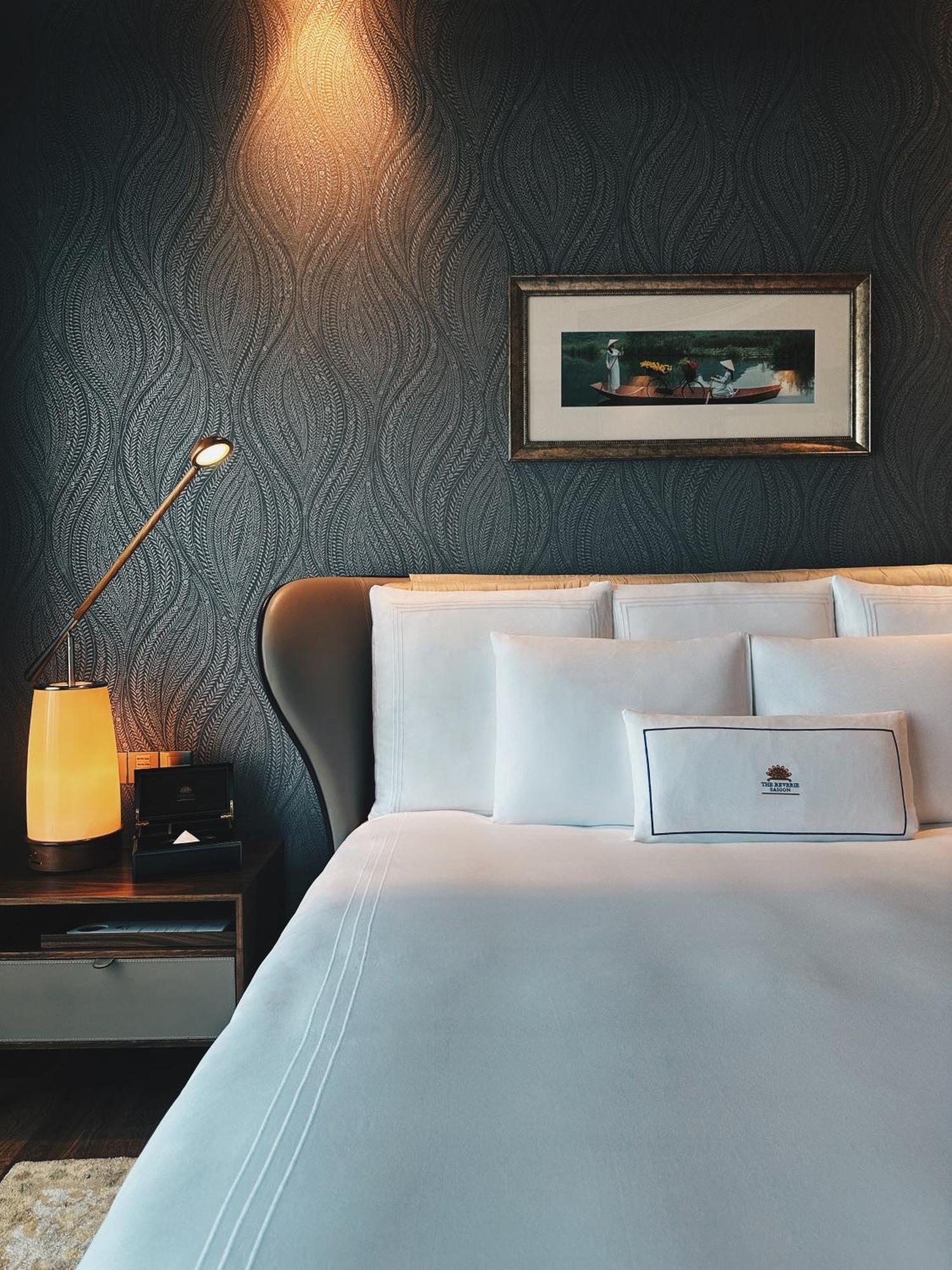 The Reverie Saigon Khách sạn 5*